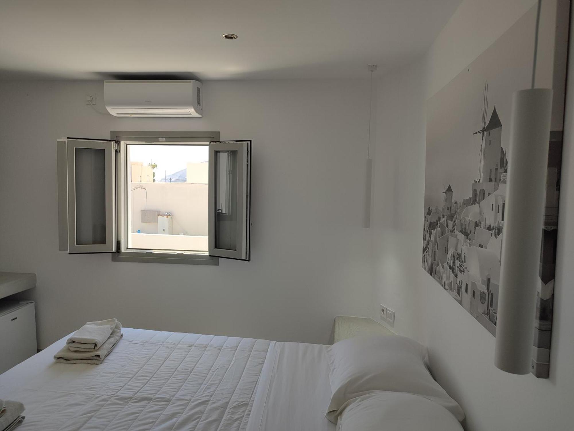 Fira Comfort Rooms Exterior foto