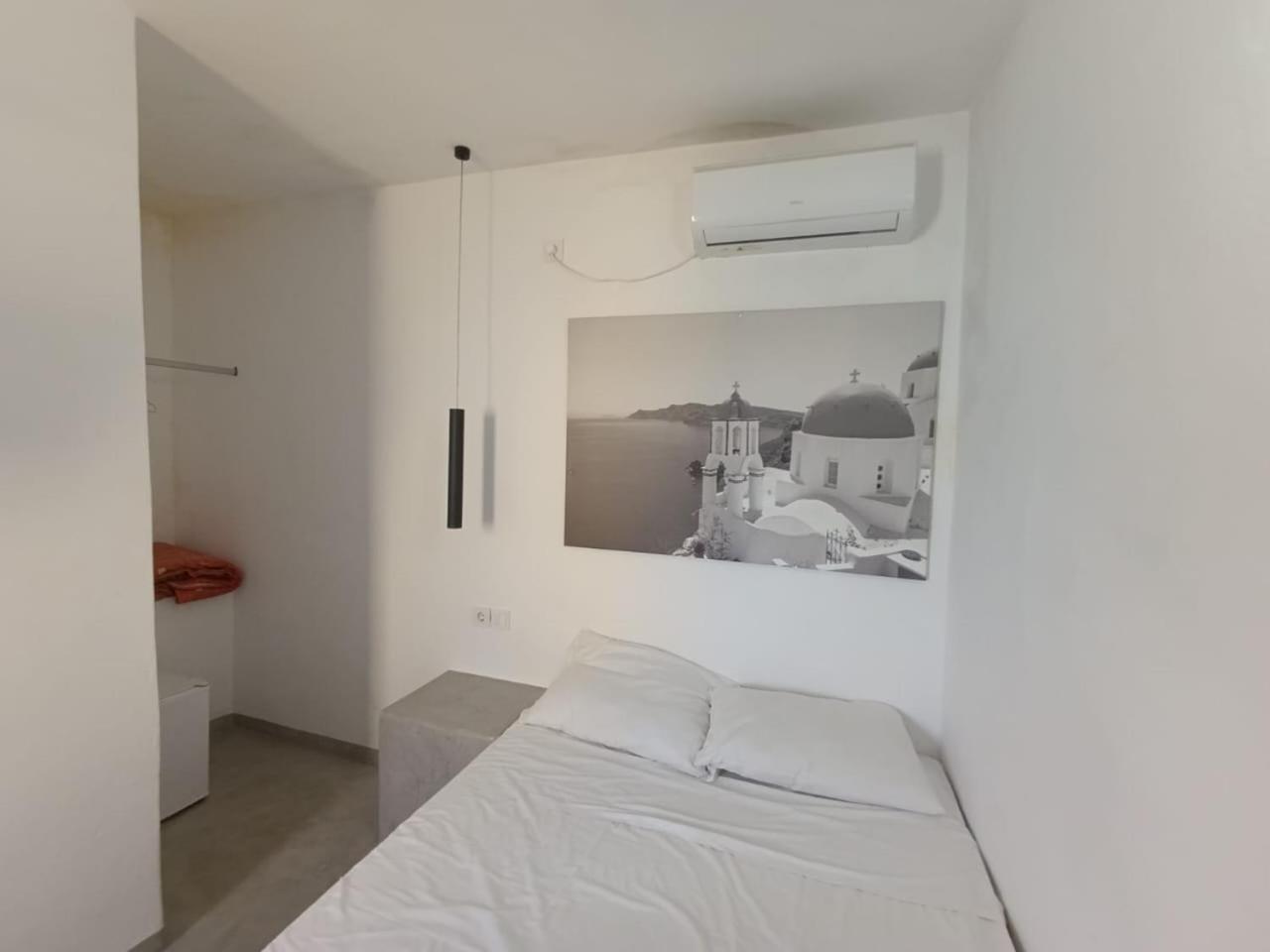 Fira Comfort Rooms Exterior foto