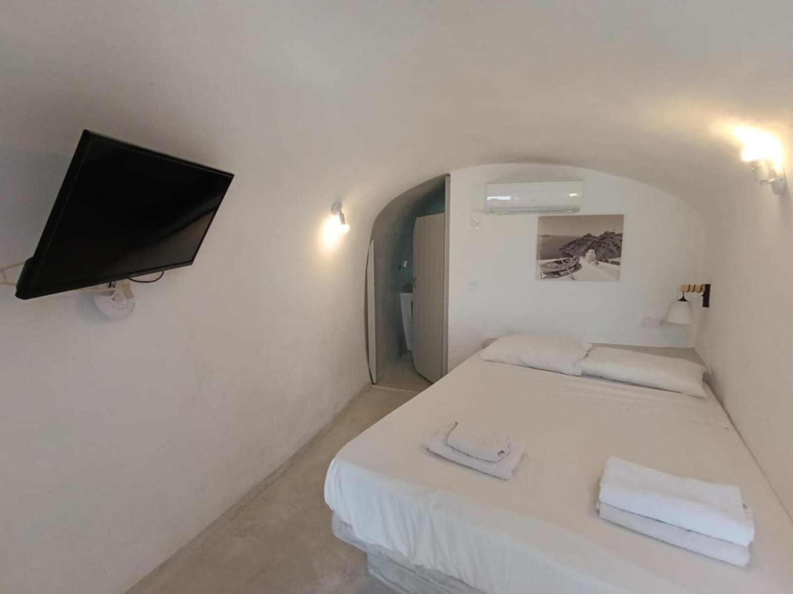 Fira Comfort Rooms Exterior foto